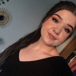 Meet your Posher, Shelby